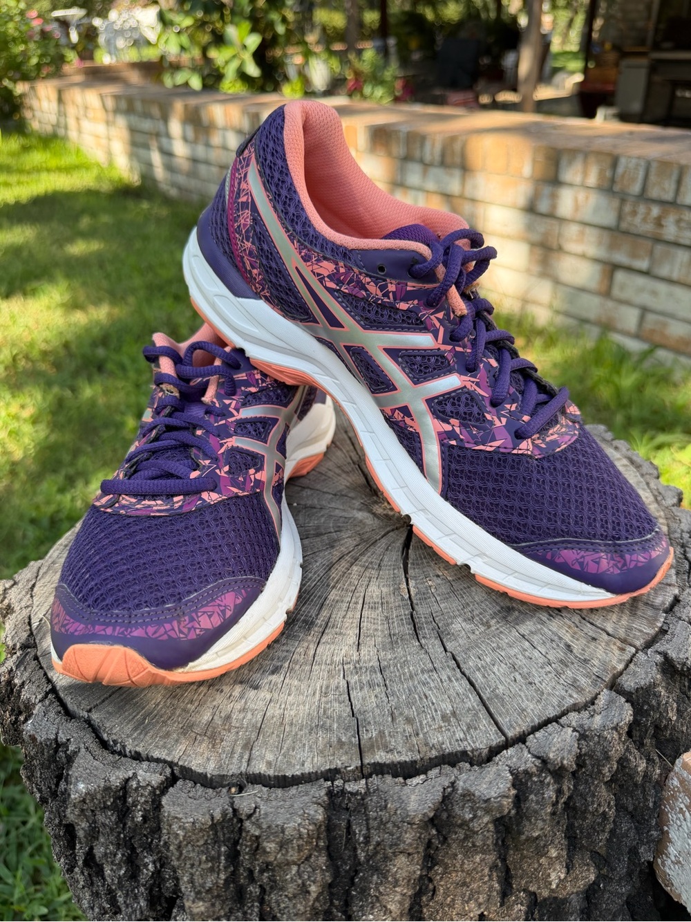 ASICS Women's 8.5 Gel Excite 4 Purple & Peach & Pink Athletic Running Sneakers